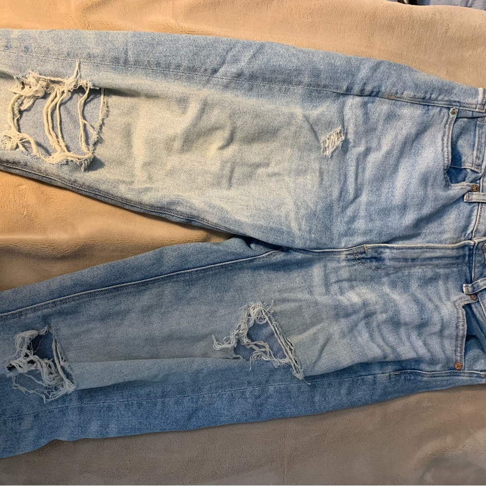 American Eagle Outfitters Light Blue Stretch Jeans